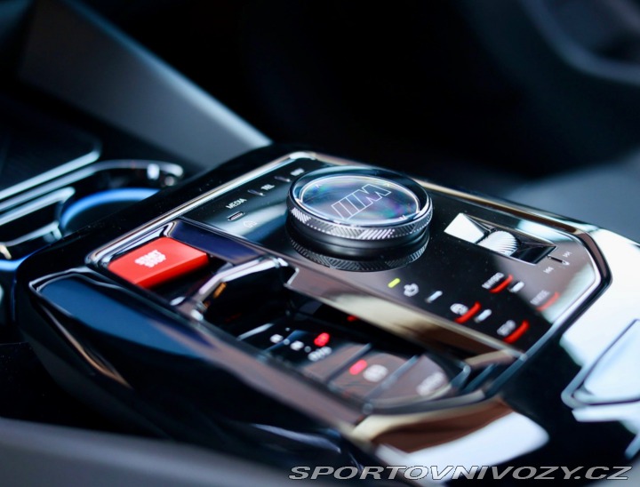 BMW M5 Touring | Urban Green - 2025