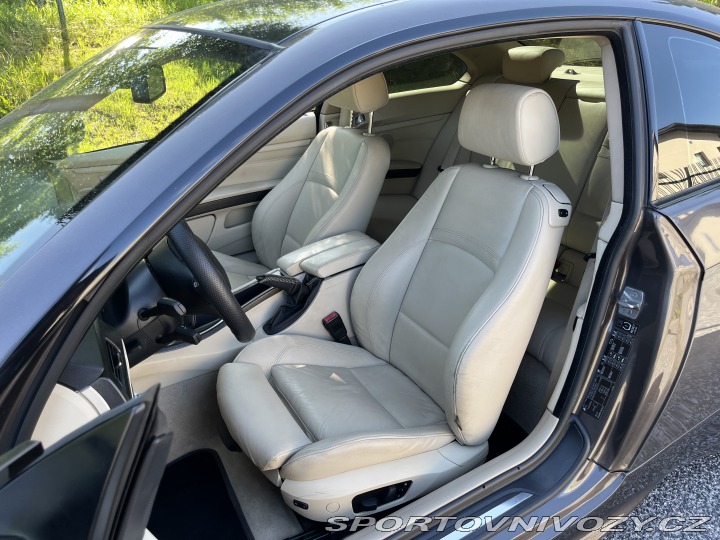 BMW 3 e92 335i 2009