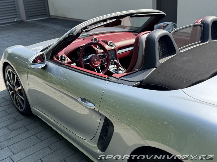 Porsche 718 718S 2016