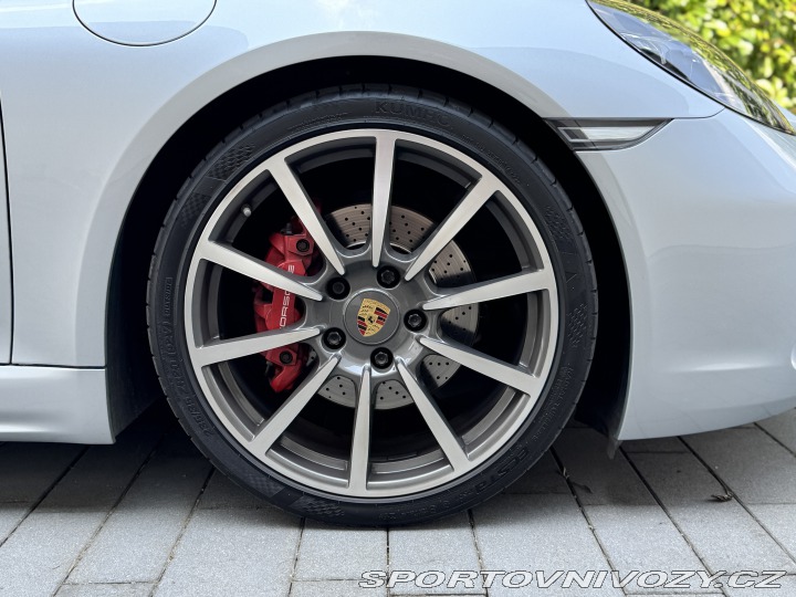 Porsche 718 718S 2016