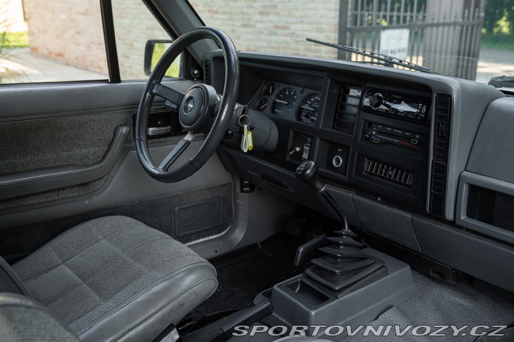 Ostatní značky Ostatní modely Jeep CHEROKEE TD 4WD 1993