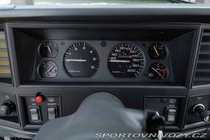 Ostatní značky Ostatní modely Jeep CHEROKEE TD 4WD 1993