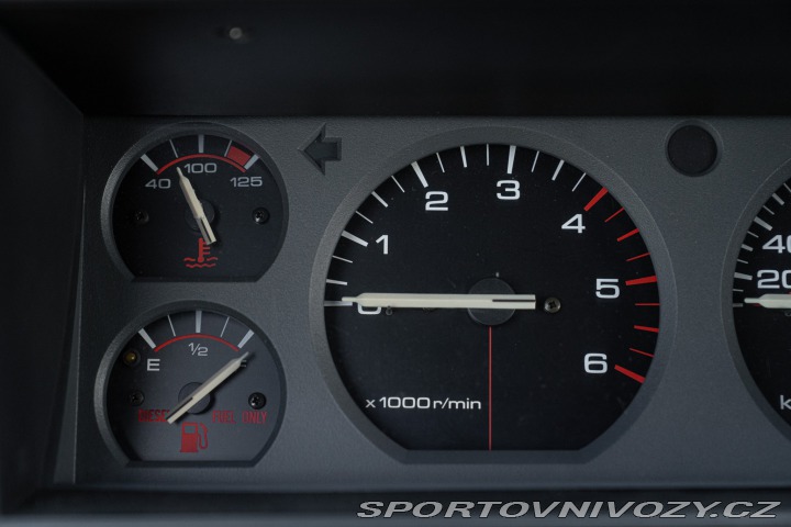 Ostatní značky Ostatní modely Jeep CHEROKEE TD 4WD 1993