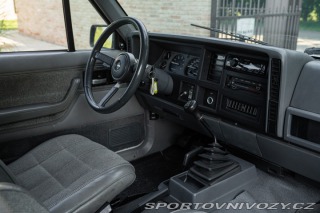 Ostatní značky Ostatní modely Jeep CHEROKEE TD 4WD 1993
