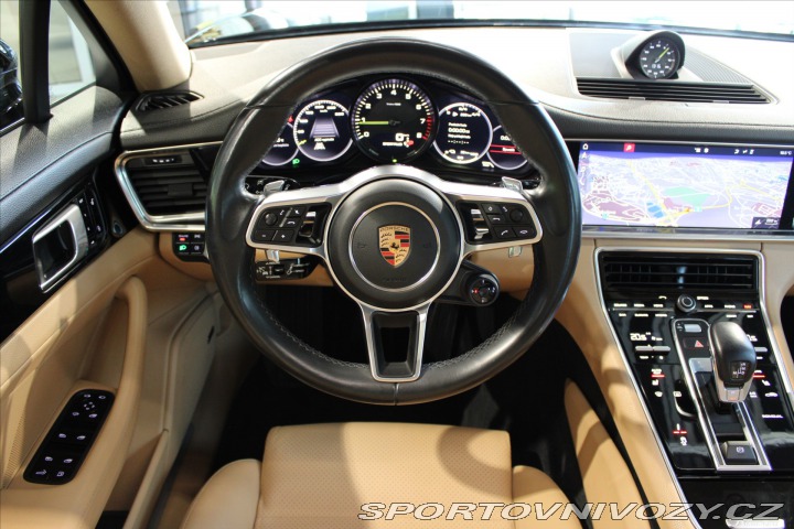 Porsche Panamera 4 Sport Turismo E-Hybrid 2018