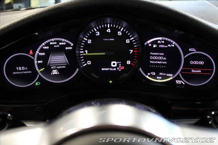 Porsche Panamera 4 Sport Turismo E-Hybrid 2018