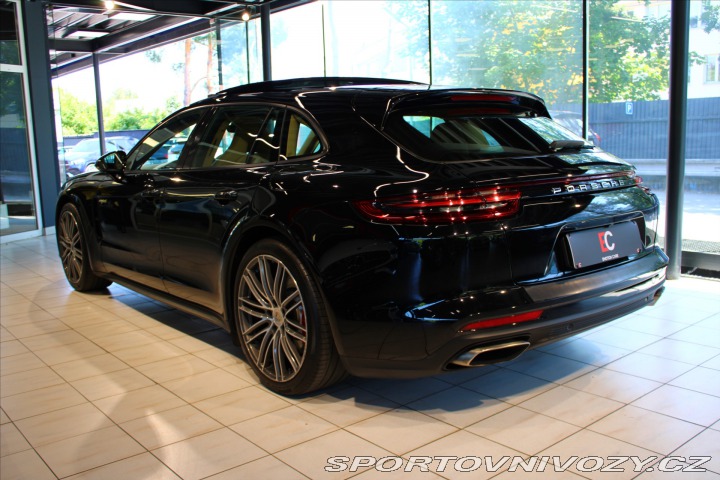 Porsche Panamera 4 Sport Turismo E-Hybrid 2018