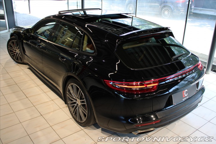 Porsche Panamera 4 Sport Turismo E-Hybrid 2018