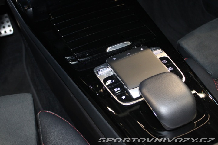 Mercedes-Benz A 200 AMG Line Fullservis / 2019