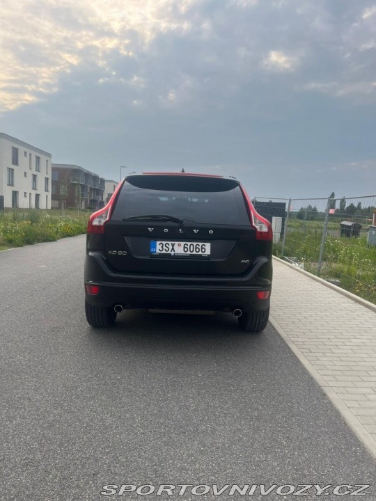 Volvo Ostatní modely XC60 2,4 2011