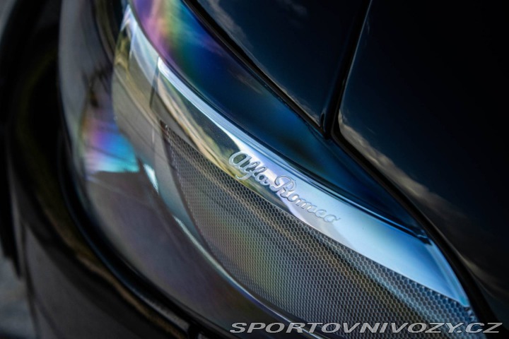 Alfa Romeo Giulia VELOCE Q4 /AJ NA SPLÁTKY 2020