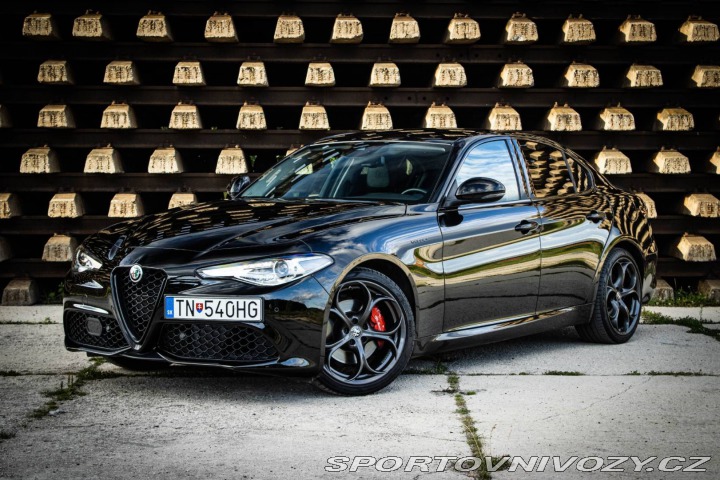 Alfa Romeo Giulia VELOCE Q4 /AJ NA SPLÁTKY 2020