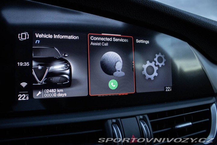 Alfa Romeo Giulia VELOCE Q4 /AJ NA SPLÁTKY 2020