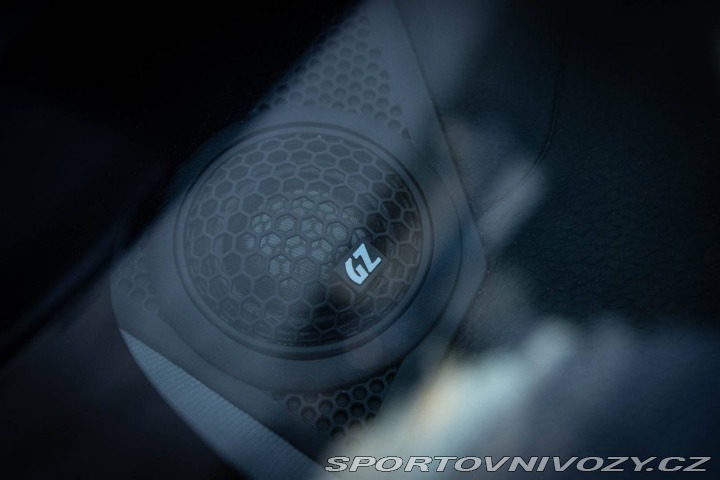 Alfa Romeo Giulia VELOCE Q4 /AJ NA SPLÁTKY 2020