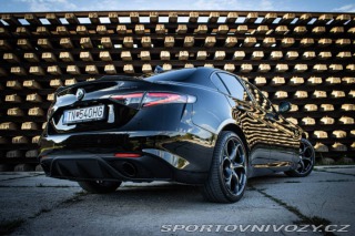 Alfa Romeo Giulia VELOCE Q4 /AJ NA SPLÁTKY 2020