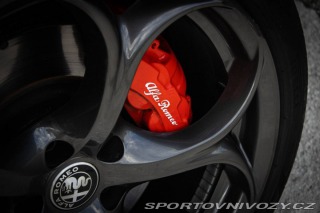 Alfa Romeo Giulia VELOCE Q4 /AJ NA SPLÁTKY 2020