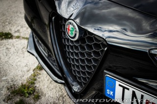 Alfa Romeo Giulia VELOCE Q4 /AJ NA SPLÁTKY 2020