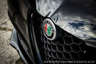 Alfa Romeo Giulia VELOCE Q4 /AJ NA SPLÁTKY 2020
