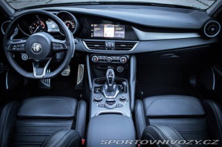 Alfa Romeo Giulia VELOCE Q4 /AJ NA SPLÁTKY 2020