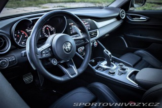 Alfa Romeo Giulia VELOCE Q4 /AJ NA SPLÁTKY 2020