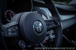 Alfa Romeo Giulia VELOCE Q4 /AJ NA SPLÁTKY 2020