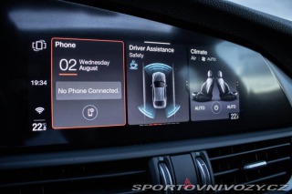 Alfa Romeo Giulia VELOCE Q4 /AJ NA SPLÁTKY 2020