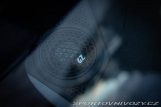 Alfa Romeo Giulia VELOCE Q4 /AJ NA SPLÁTKY 2020