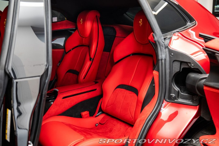 Ferrari Purosangue  1800