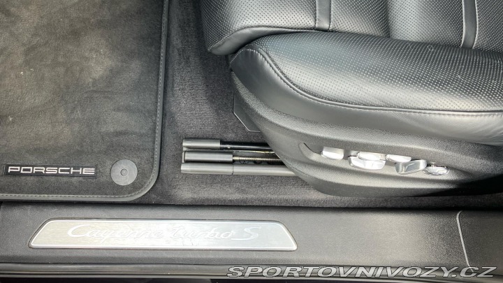 Porsche Cayenne Turbo S E-Hybrid Coupé 2020