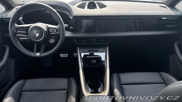 Porsche Macan Turbo 2025