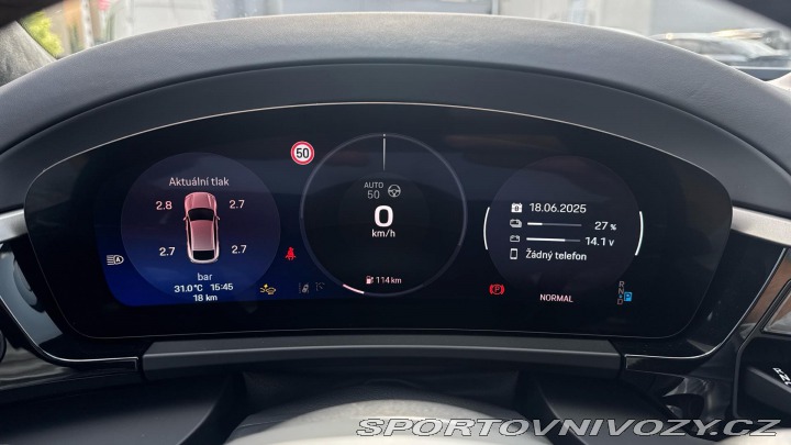 Porsche Macan Turbo 2025
