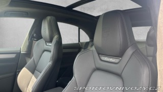 Porsche Macan Turbo 2025