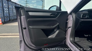 Porsche Macan Turbo 2025