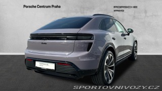 Porsche Macan Turbo 2025