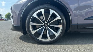 Porsche Macan Turbo 2025
