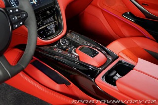 Aston Martin DBX PANO*CERAMIC*NEZ.TOP*BLAC 2023