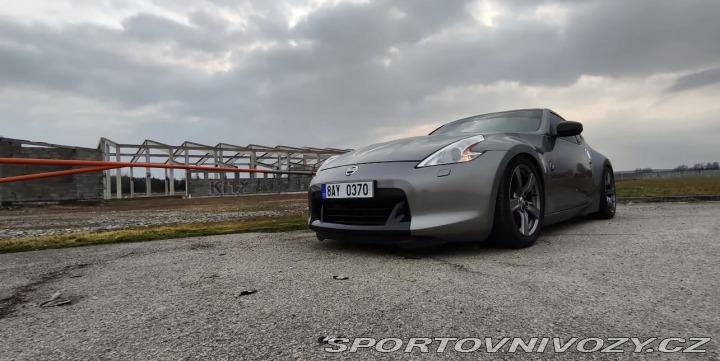 Nissan 370 Z  2010