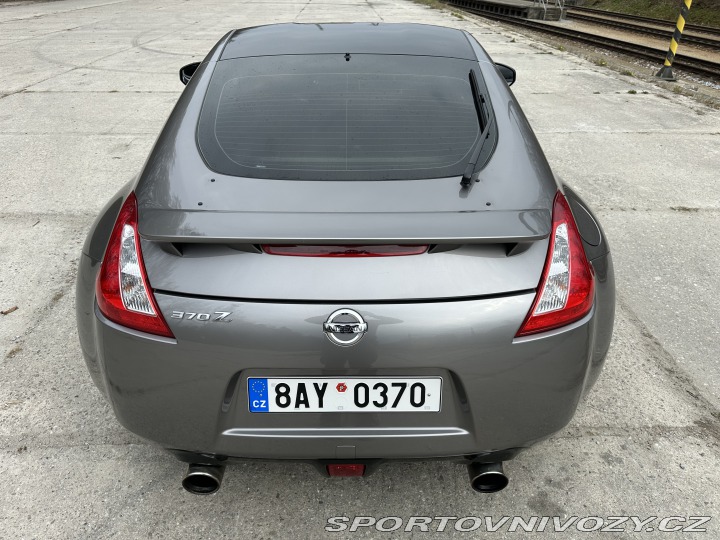 Nissan 370 Z  2010