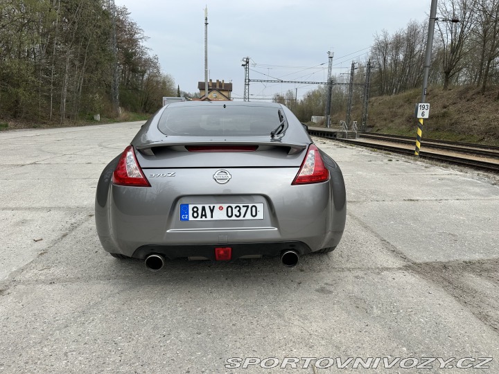 Nissan 370 Z  2010