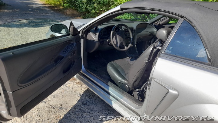 Ford Mustang 2001