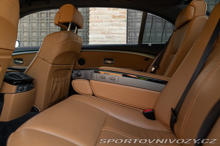 BMW 7 750 INDIVIDUAL 2001