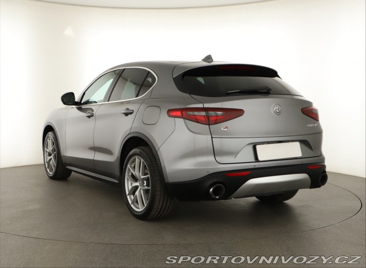 Alfa Romeo Stelvio 2.0 Turbo Q4 2017