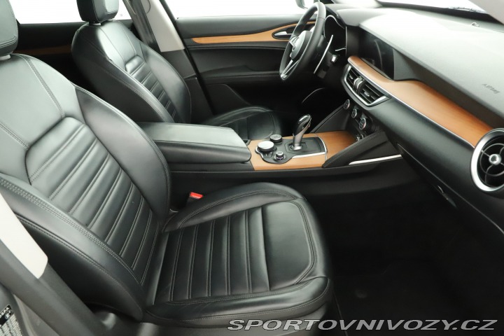 Alfa Romeo Stelvio 2.0 Turbo Q4 2017