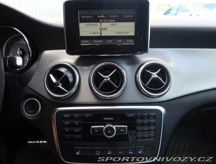Mercedes-Benz CLA 250 4MATIC 2014