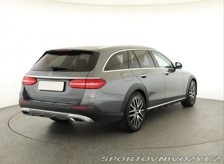 Mercedes-Benz E All-Terrain E 400 d 2019