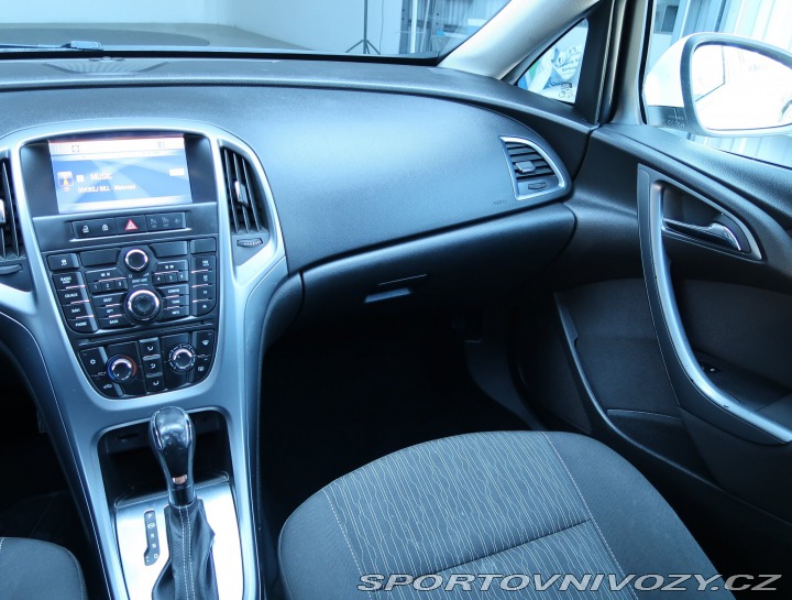 Opel Astra Comfort 2.0 CDTI 2013