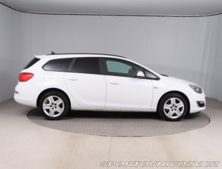 Opel Astra Comfort 2.0 CDTI 2013