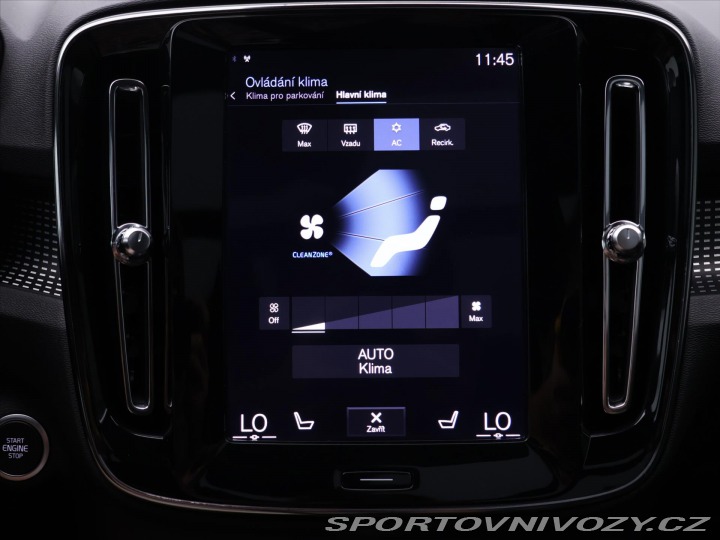 Volvo Ostatní modely XC40 2,0 182KW R-DESIGN Kamera 2018