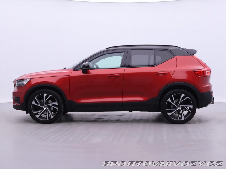 Volvo Ostatní modely XC40 2,0 182KW R-DESIGN Kamera 2018