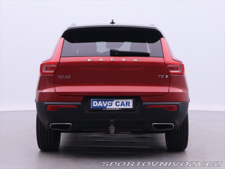Volvo Ostatní modely XC40 2,0 182KW R-DESIGN Kamera 2018